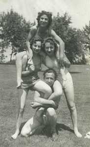 Mom's sister Sylvia is on top.  Dad's sister Elizabeth is on Dad's right, his sister Martha is on his left.  After the war, Martha married Uncle Ed's buddy "Hoppy" (Lowell Long), 